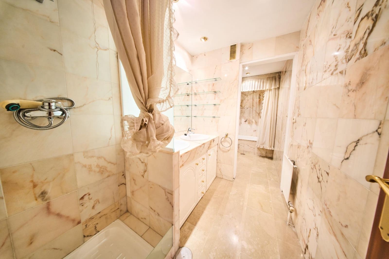 3 soveværelse Lejlighed til salg i Granada by - € 425.000 (Ref: 9349414)