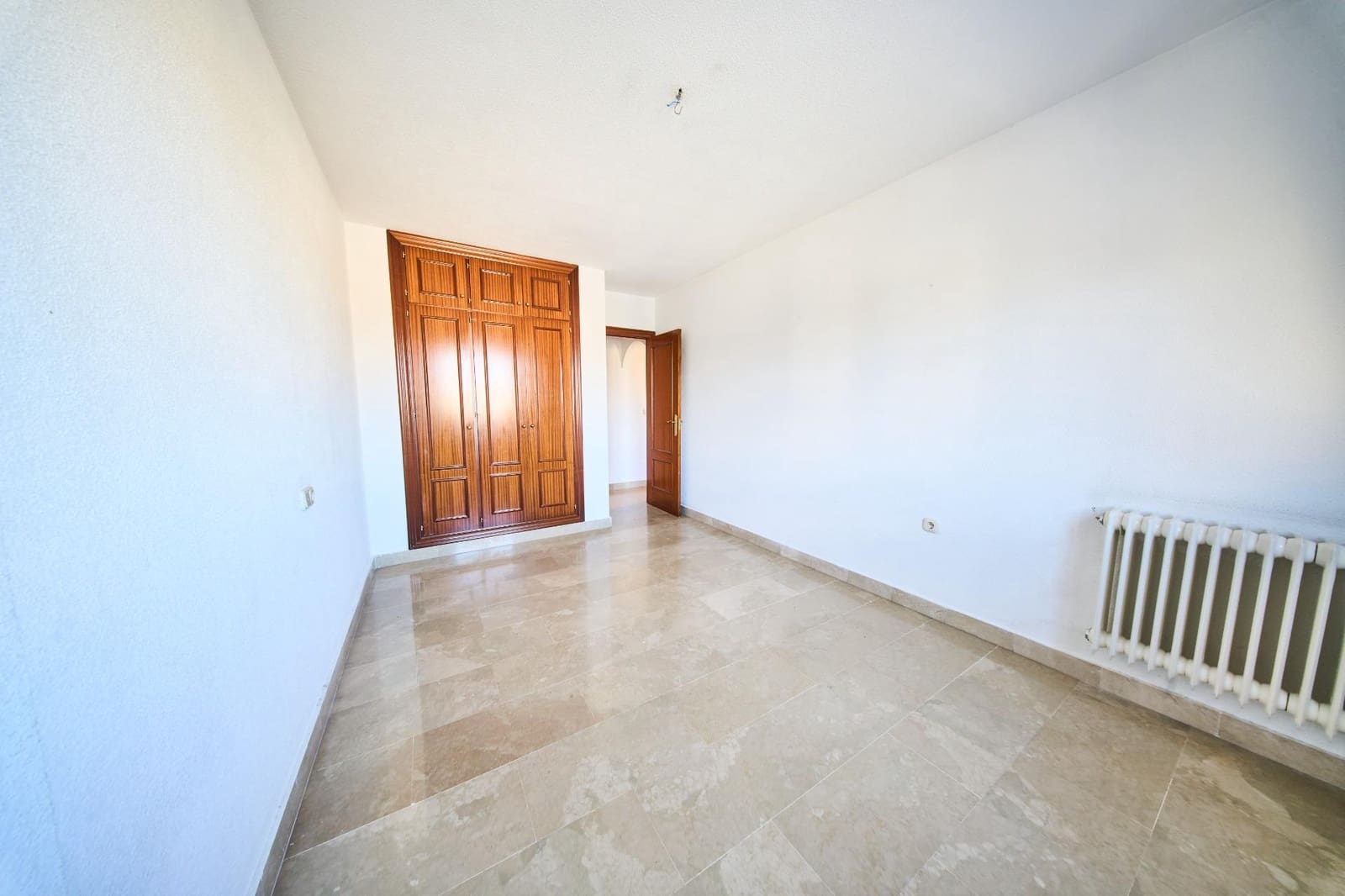 3 soveværelse Lejlighed til salg i Granada by - € 425.000 (Ref: 9349414)