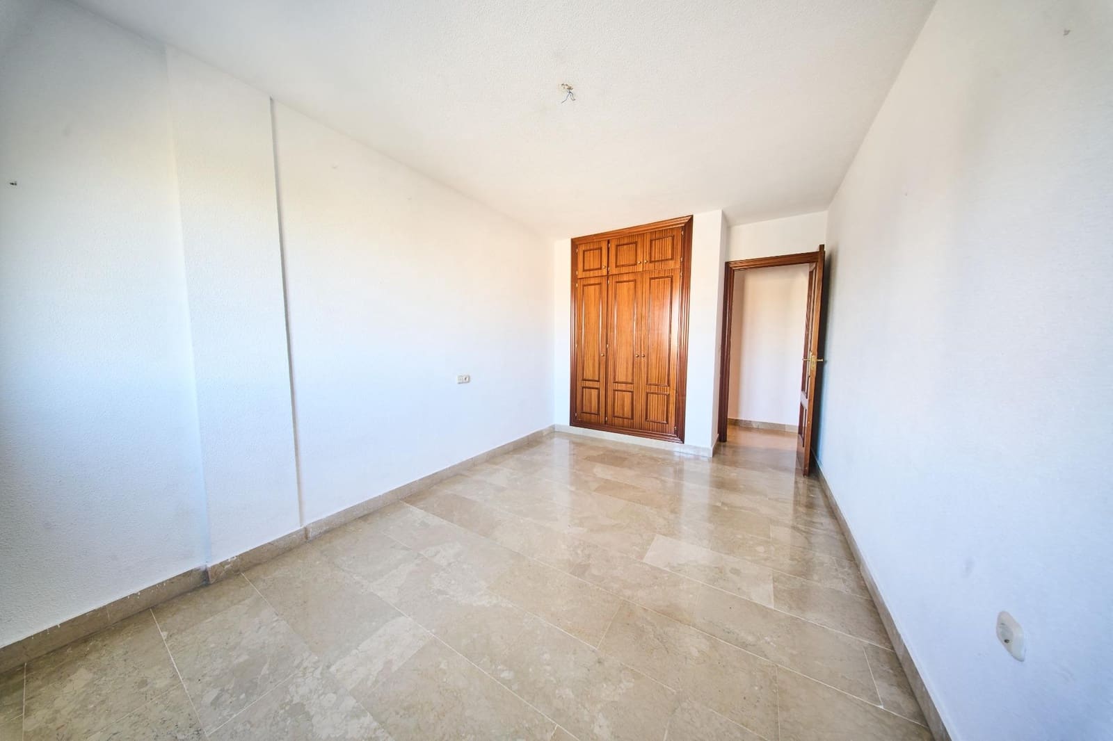 3 soveværelse Lejlighed til salg i Granada by - € 425.000 (Ref: 9349414)