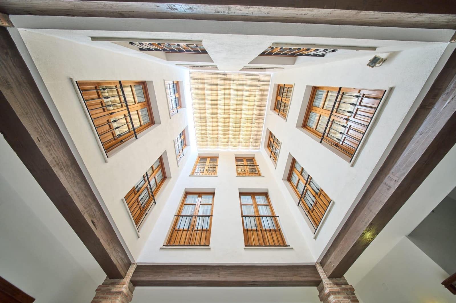 10 bedroom Commercial for sale in Albolote with garage - € 799,990 (Ref: 9349417)