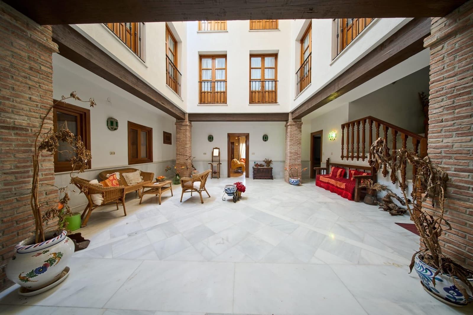 10 bedroom Commercial for sale in Albolote with garage - € 799,990 (Ref: 9349417)