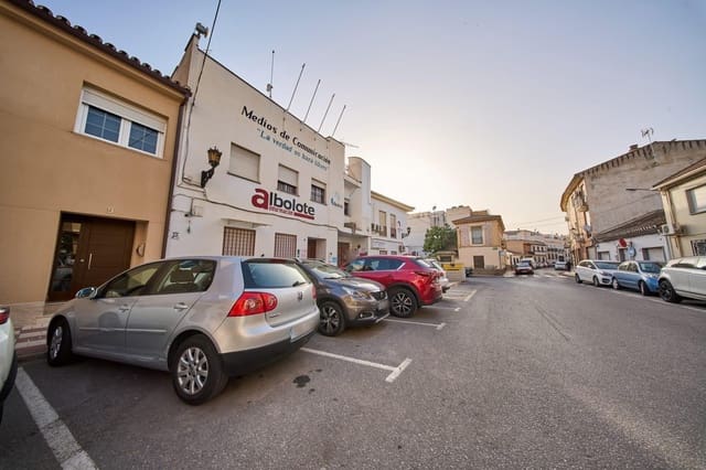 10 bedroom Commercial for sale in Albolote with garage - € 799,990 (Ref: 9349417)