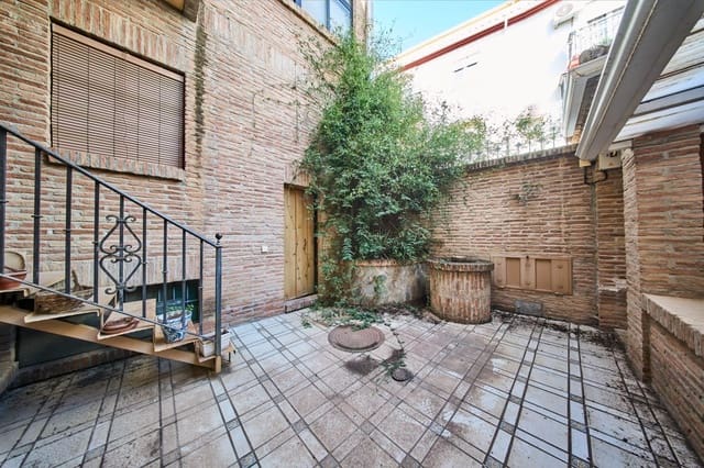 10 bedroom Commercial for sale in Albolote with garage - € 799,990 (Ref: 9349417)