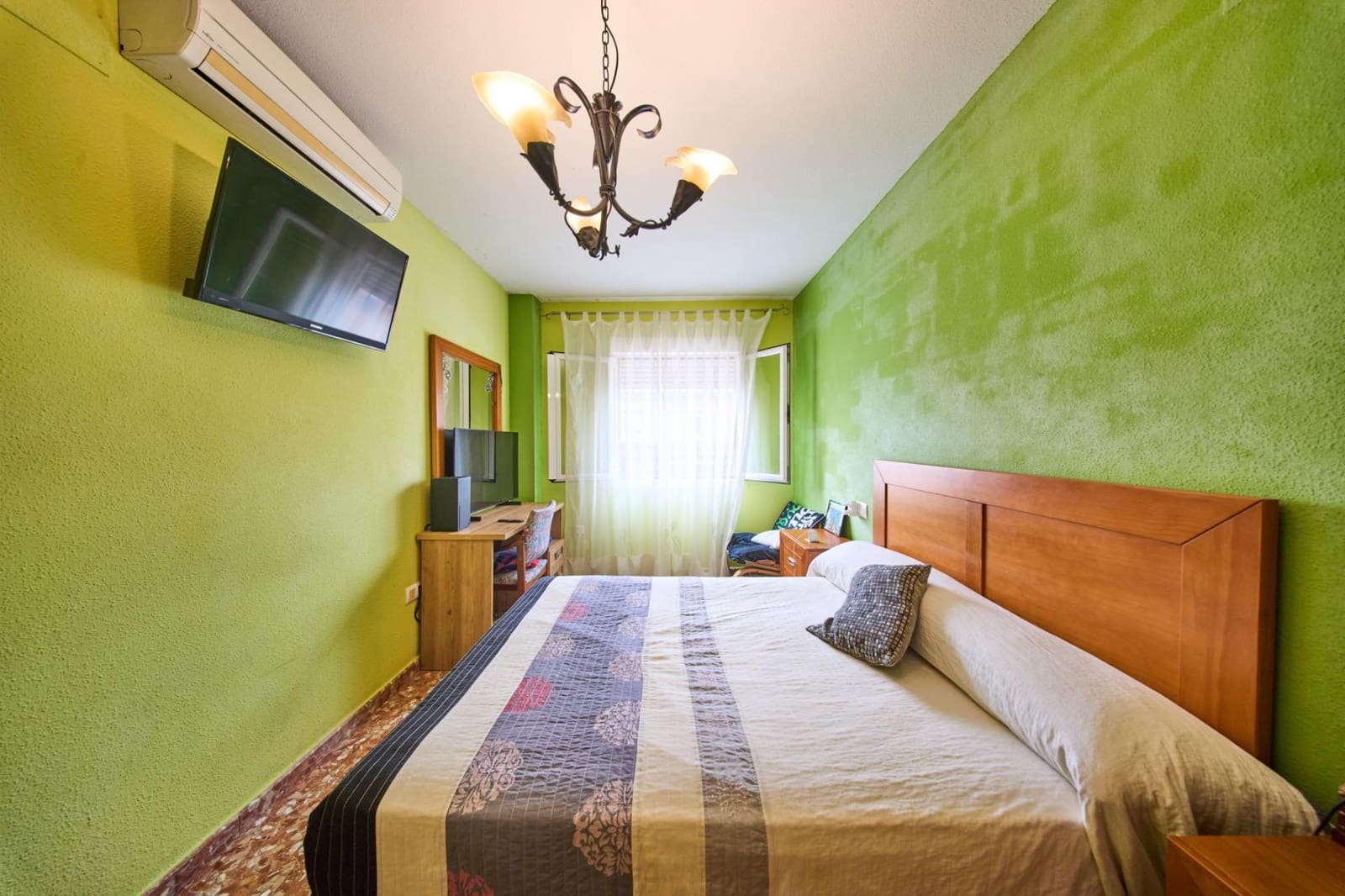 2 slaapkamer Flat te koop in Cullar Vega met garage - € 139.900 (Ref: 9359456)