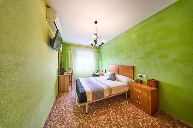 2 Zimmer Wohnung zu verkaufen in Las Gabias mit Garage - 139.900 € (Ref: 9359456)