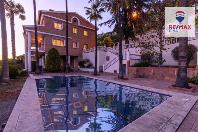 7 sypialnia Willa na sprzedaż w Miasto Grenada z basenem - 1 490 000 € (Ref: 9367394)