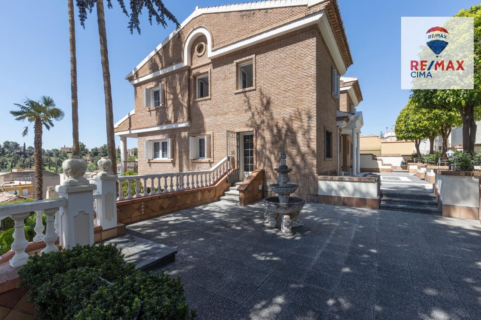 7 sypialnia Willa na sprzedaż w Miasto Grenada z basenem - 1 490 000 € (Ref: 9367394)