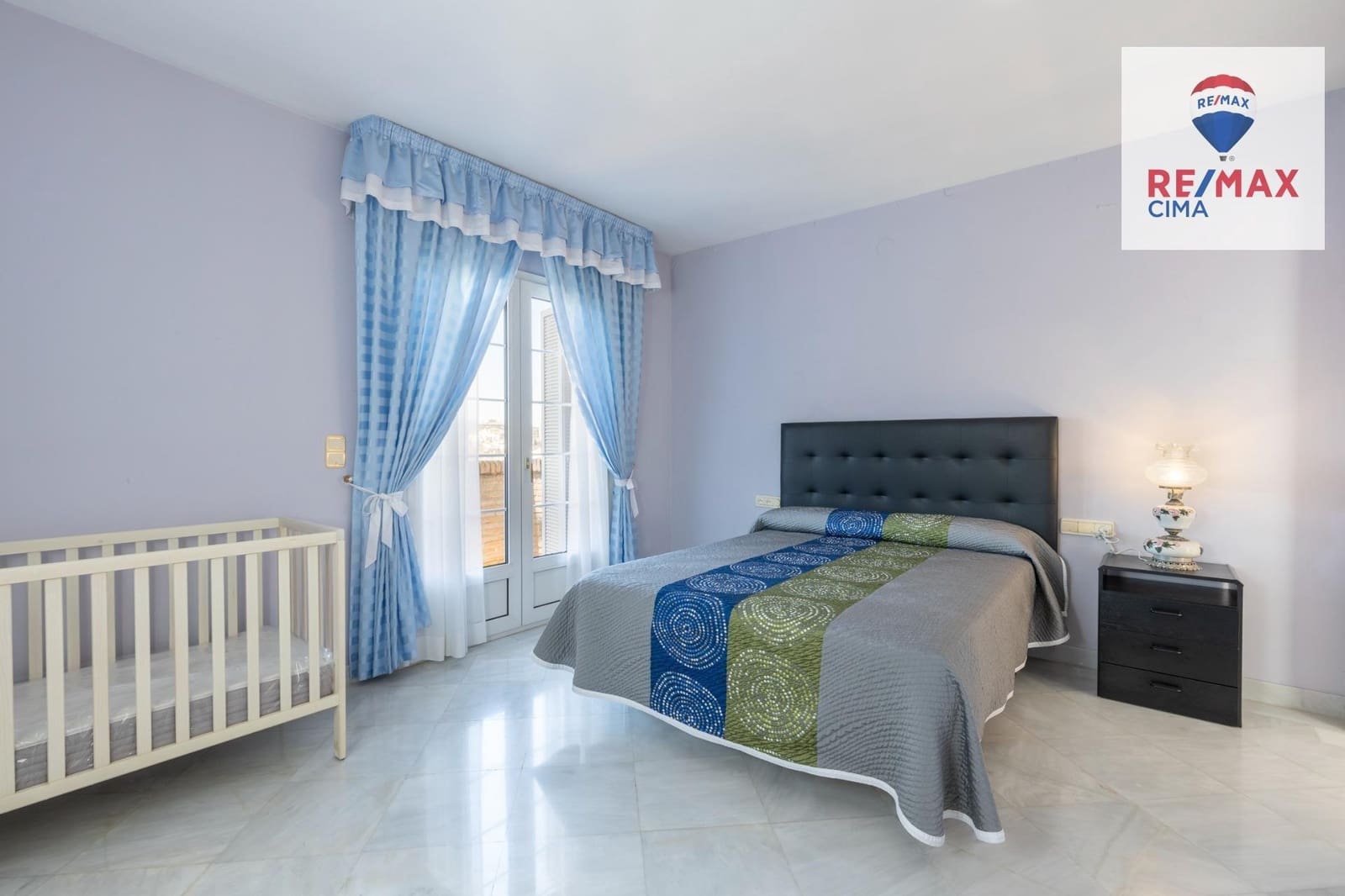 7 sypialnia Willa na sprzedaż w Miasto Grenada z basenem - 1 490 000 € (Ref: 9367394)