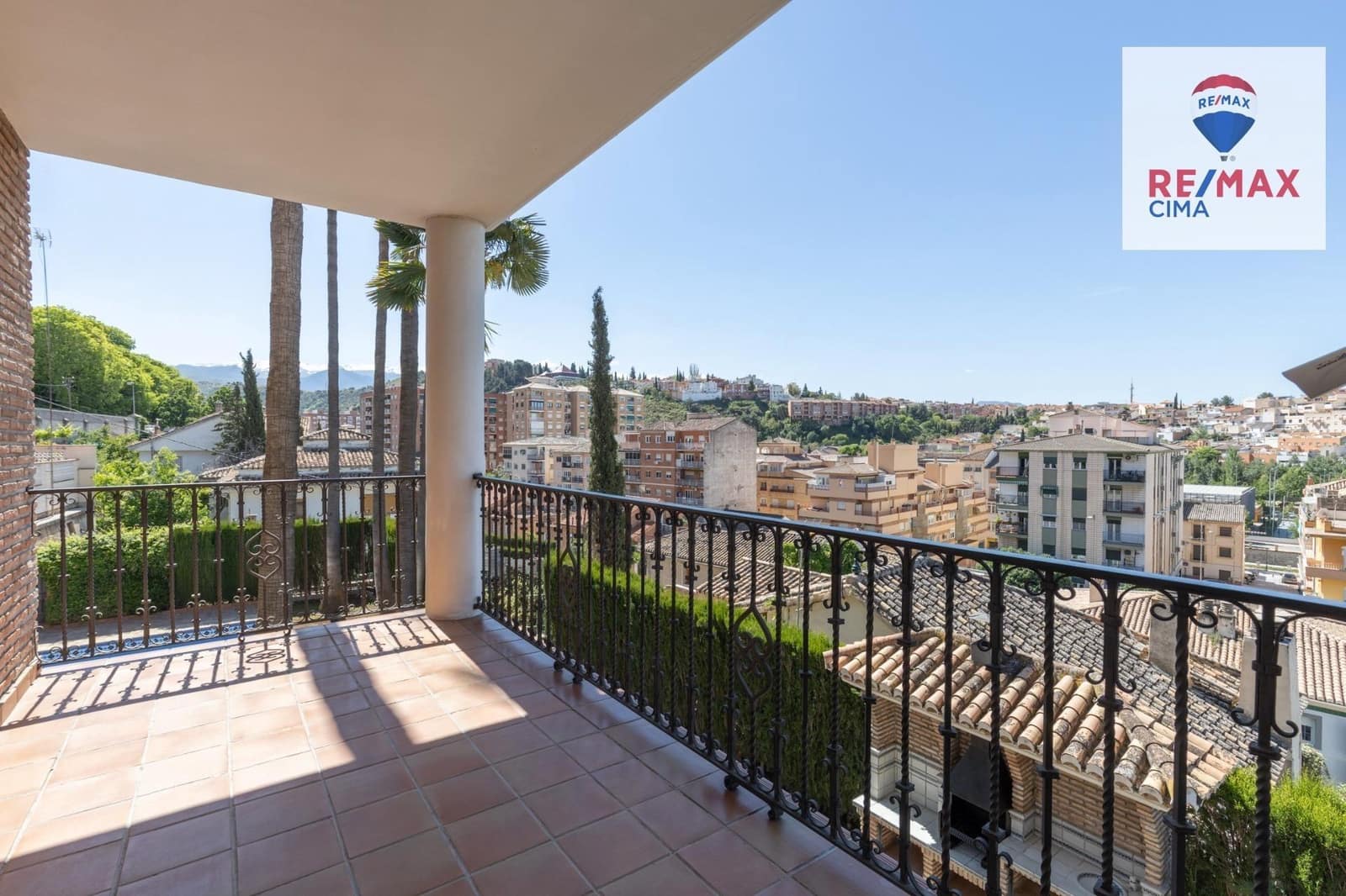 7 sypialnia Willa na sprzedaż w Miasto Grenada z basenem - 1 490 000 € (Ref: 9367394)