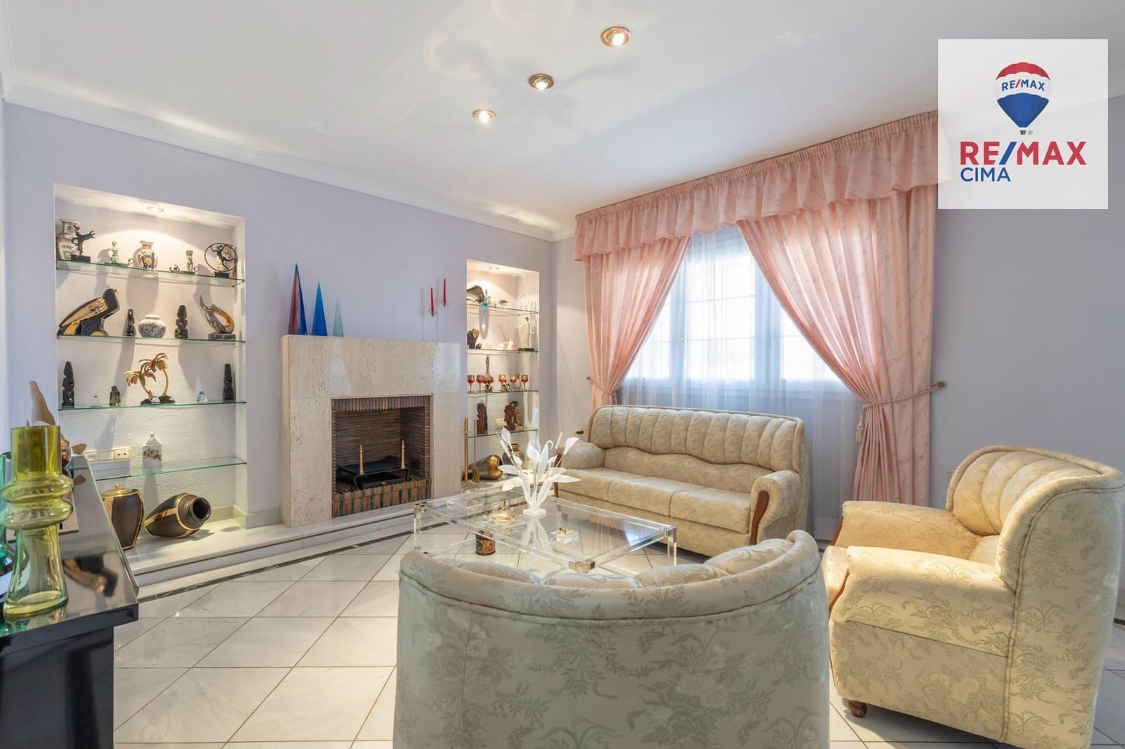 7 sypialnia Willa na sprzedaż w Miasto Grenada z basenem - 1 490 000 € (Ref: 9367394)