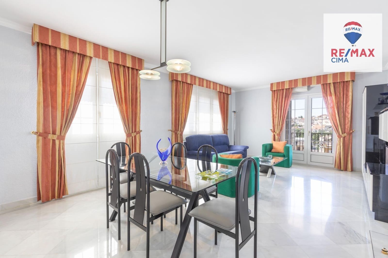 7 sypialnia Willa na sprzedaż w Miasto Grenada z basenem - 1 490 000 € (Ref: 9367394)