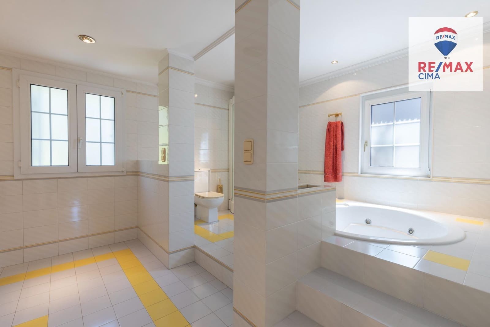 7 sypialnia Willa na sprzedaż w Miasto Grenada z basenem - 1 490 000 € (Ref: 9367394)