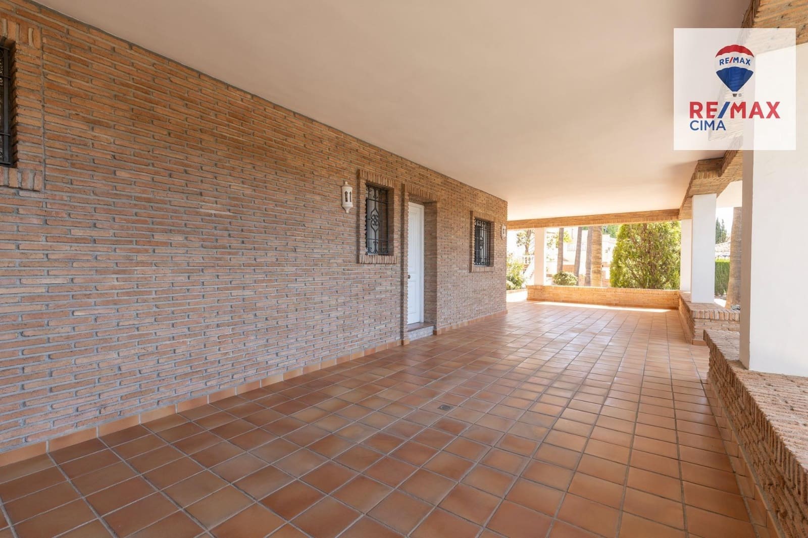 7 sypialnia Willa na sprzedaż w Miasto Grenada z basenem - 1 490 000 € (Ref: 9367394)