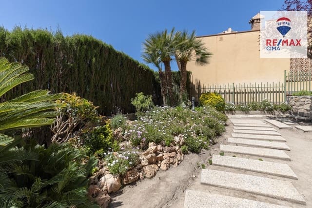 7 sypialnia Willa na sprzedaż w Miasto Grenada z basenem - 1 490 000 € (Ref: 9367394)