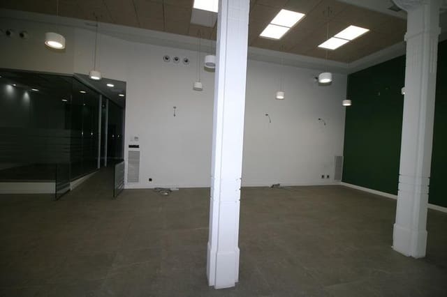 3 sovrum Kommersiell att hyra i Centro - Sagrario, Granada stad - 3 900 € (Ref: 9367397)