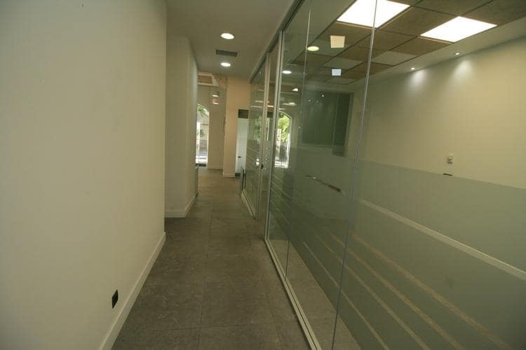 3 soveværelse Erhverv til leje i Granada by - € 3.900 (Ref: 9367397)