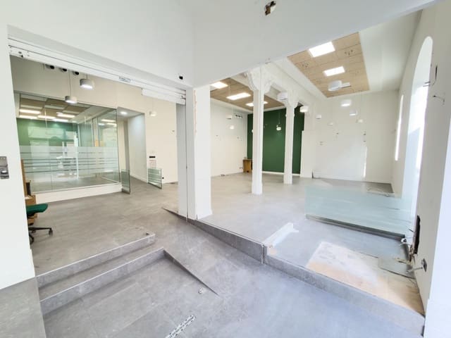 Kaupallinen vuokrattavana paikassa Centro - Sagrario, Granada kaupunki - 3 900 € (Ref: 9367397)