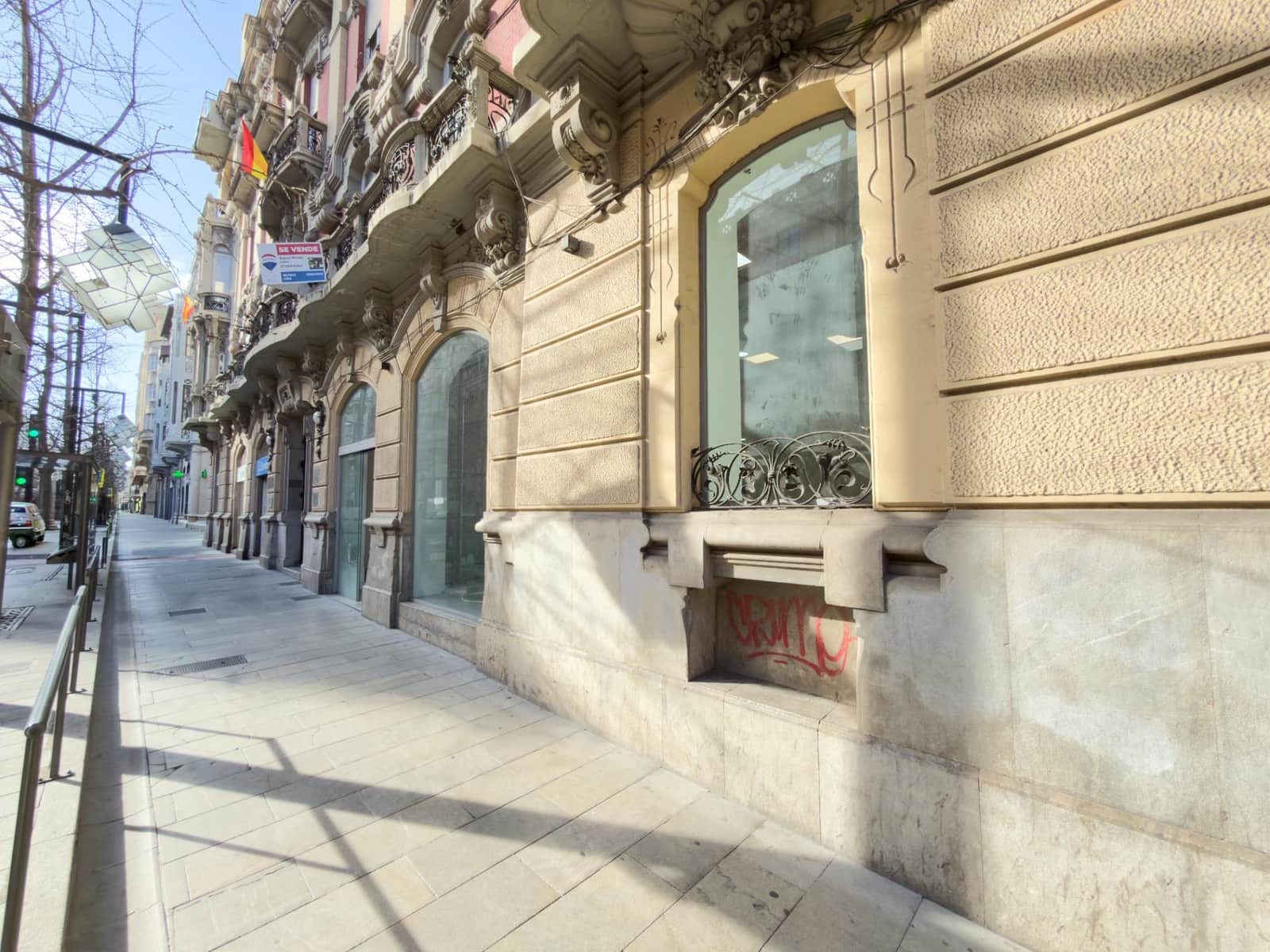Commercial for rent in Granada city - € 3,900 (Ref: 9367397)