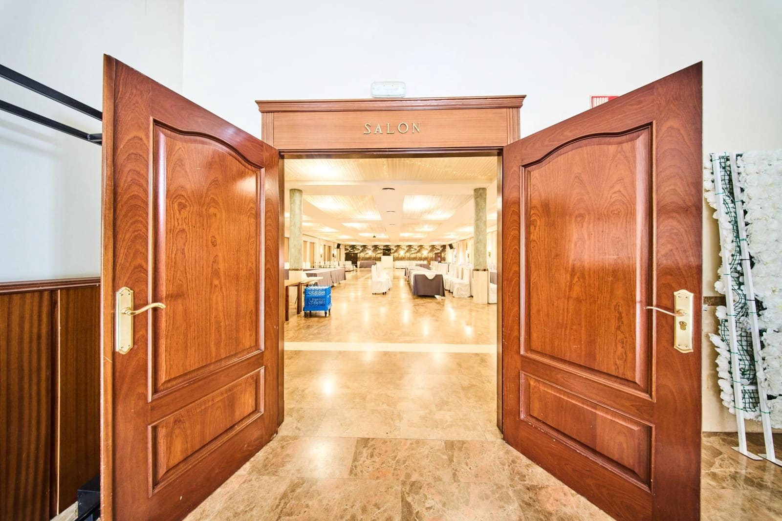 Hotel for sale in Quesada - € 1,990,000 (Ref: 9374636)