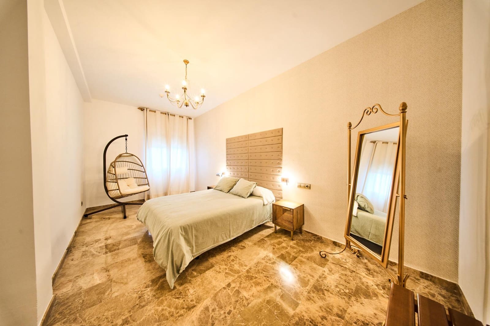 Hotel for sale in Quesada - € 1,990,000 (Ref: 9374636)