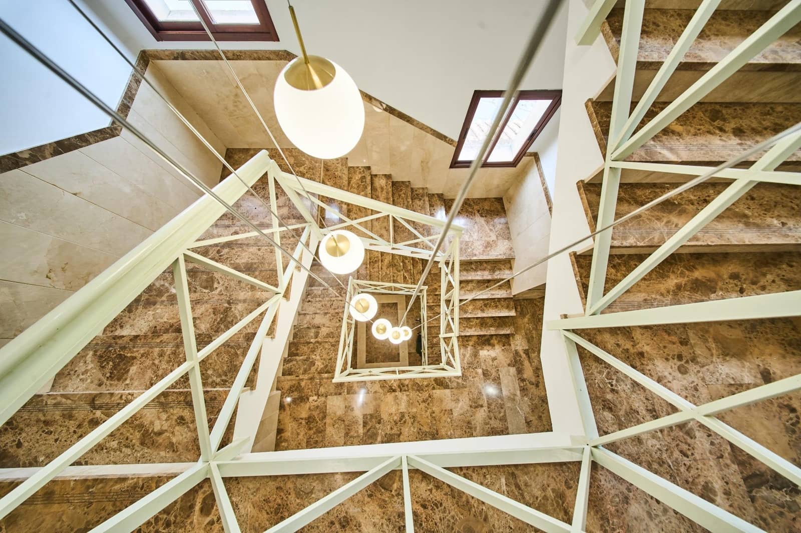 Hotel for sale in Quesada - € 1,990,000 (Ref: 9374636)