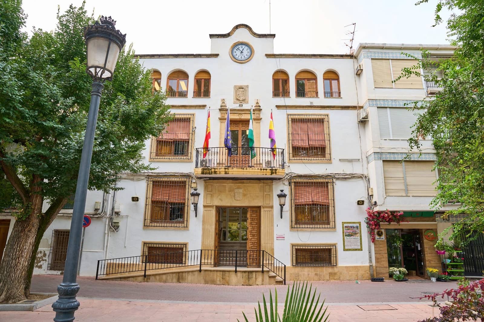 Hotel for sale in Quesada - € 1,990,000 (Ref: 9374636)