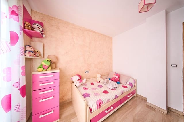 4 soverom Hus til salgs i Peligros - € 245 000 (Ref: 9374644)