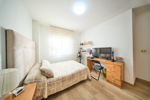 4 soverom Hus til salgs i Peligros - € 245 000 (Ref: 9374644)