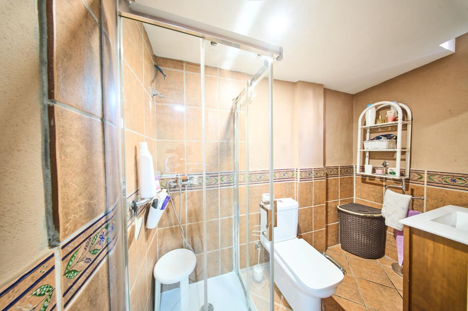 4 makuuhuone Omakotitalo myytävänä paikassa Peligros - 245 000 € (Ref: 9374644)