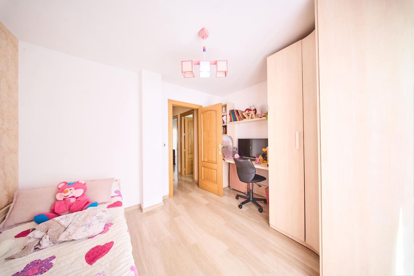 4 slaapkamer Huis te koop in Peligros - € 245.000 (Ref: 9374644)