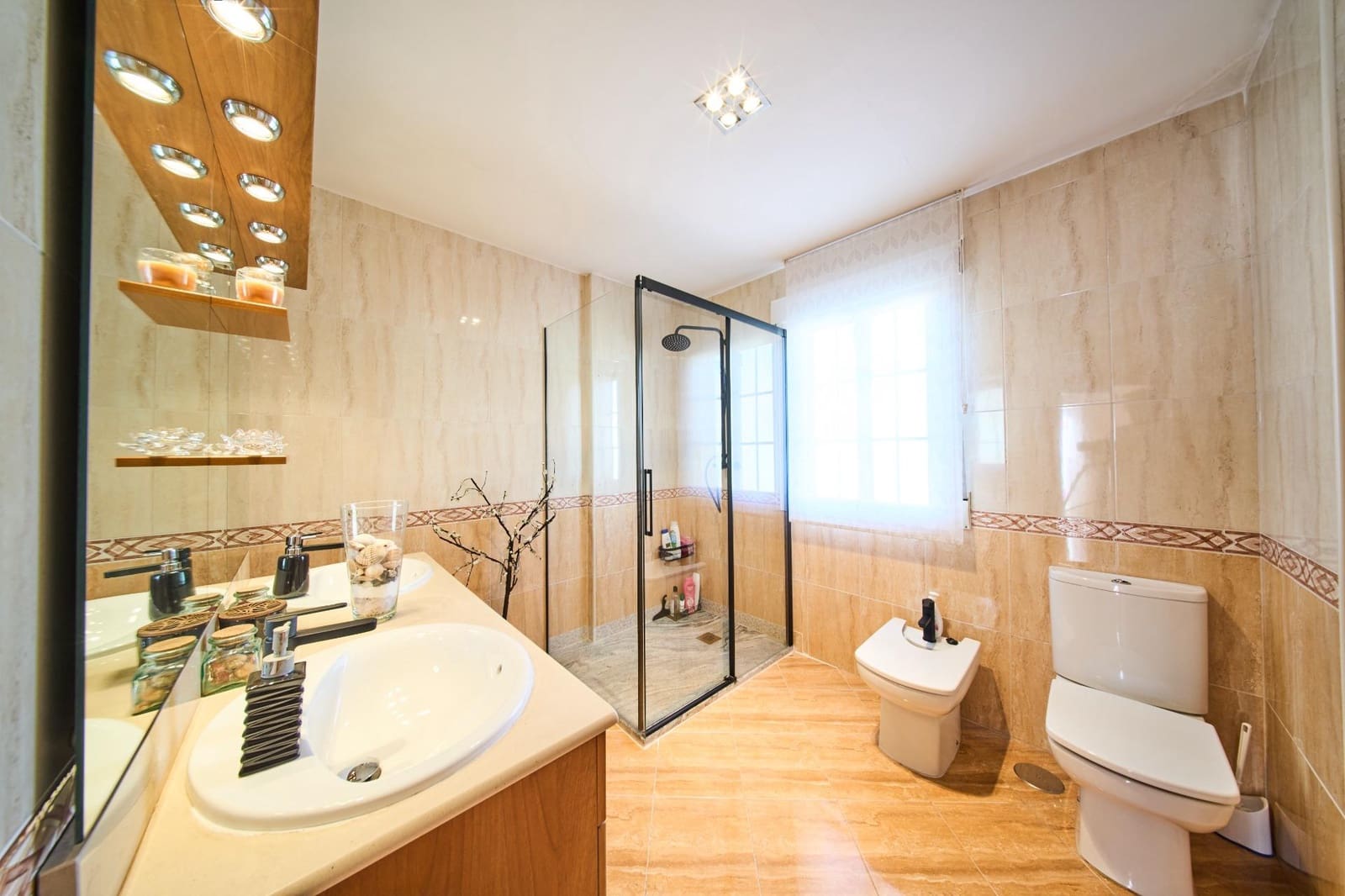 4 slaapkamer Huis te koop in Peligros - € 245.000 (Ref: 9374644)