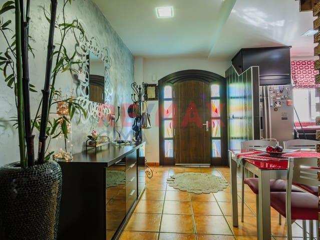 3 sovrum Hus till salu i Almuñécar - 360 000 € (Ref: 9374645)