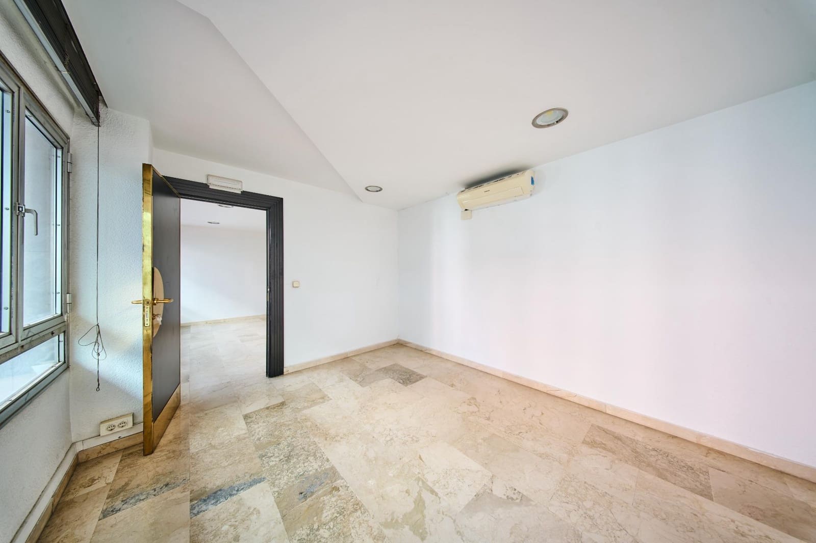 4 makuuhuone Asunto myytävänä paikassa Granada kaupunki - 475 000 € (Ref: 9379264)