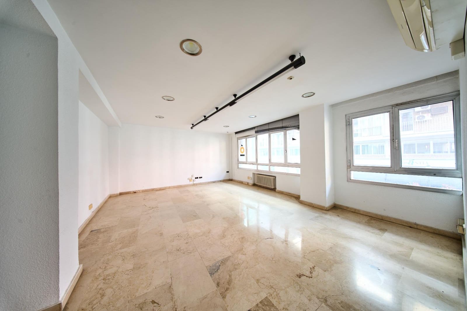 4 makuuhuone Asunto myytävänä paikassa Granada kaupunki - 475 000 € (Ref: 9379264)