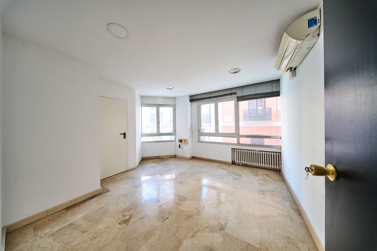 4 makuuhuone Asunto myytävänä paikassa Granada kaupunki - 475 000 € (Ref: 9379264)