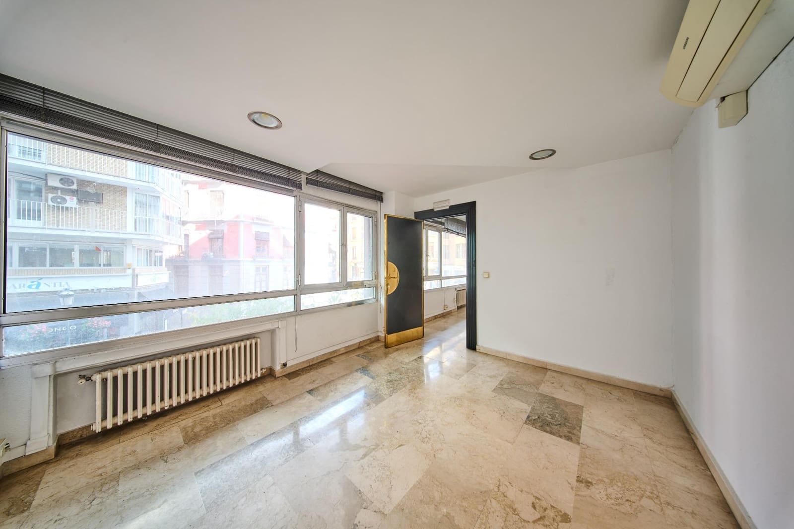 4 soveværelse Lejlighed til salg i Granada by - € 475.000 (Ref: 9379264)