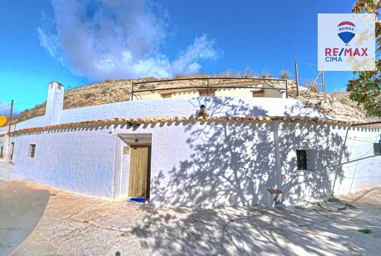 4 Zimmer Haus zu verkaufen in Galera mit Garage - 80.000 € (Ref: 9383105)