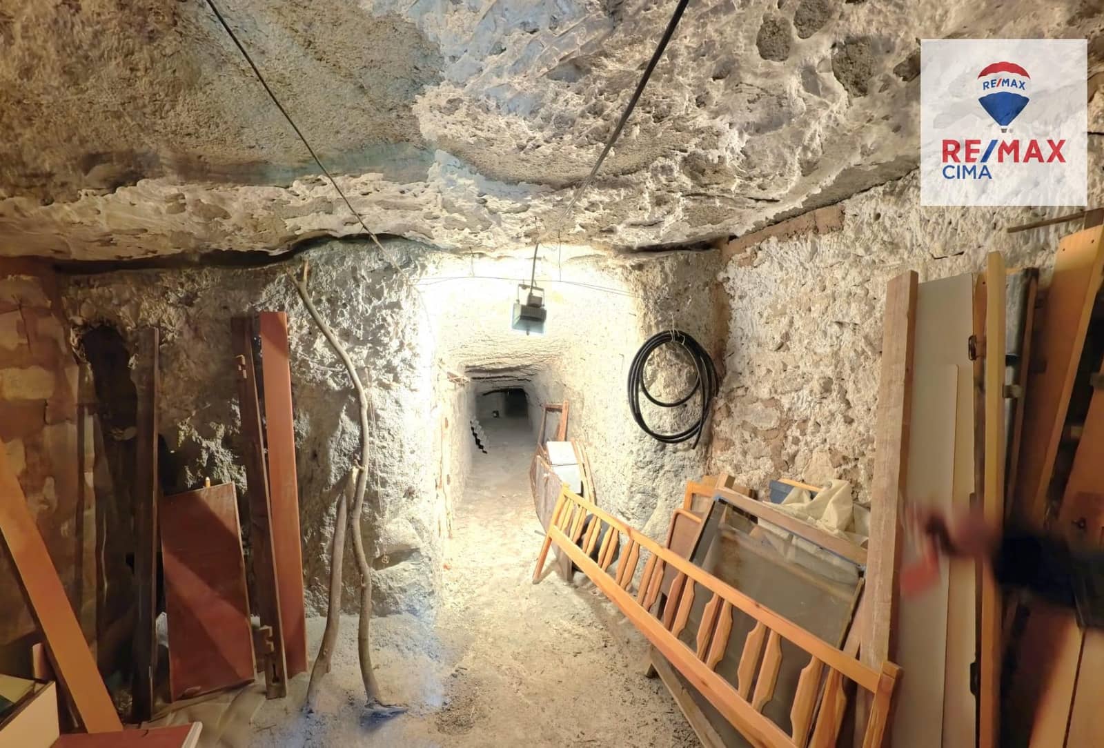 4 Zimmer Haus zu verkaufen in Galera mit Garage - 80.000 € (Ref: 9383105)