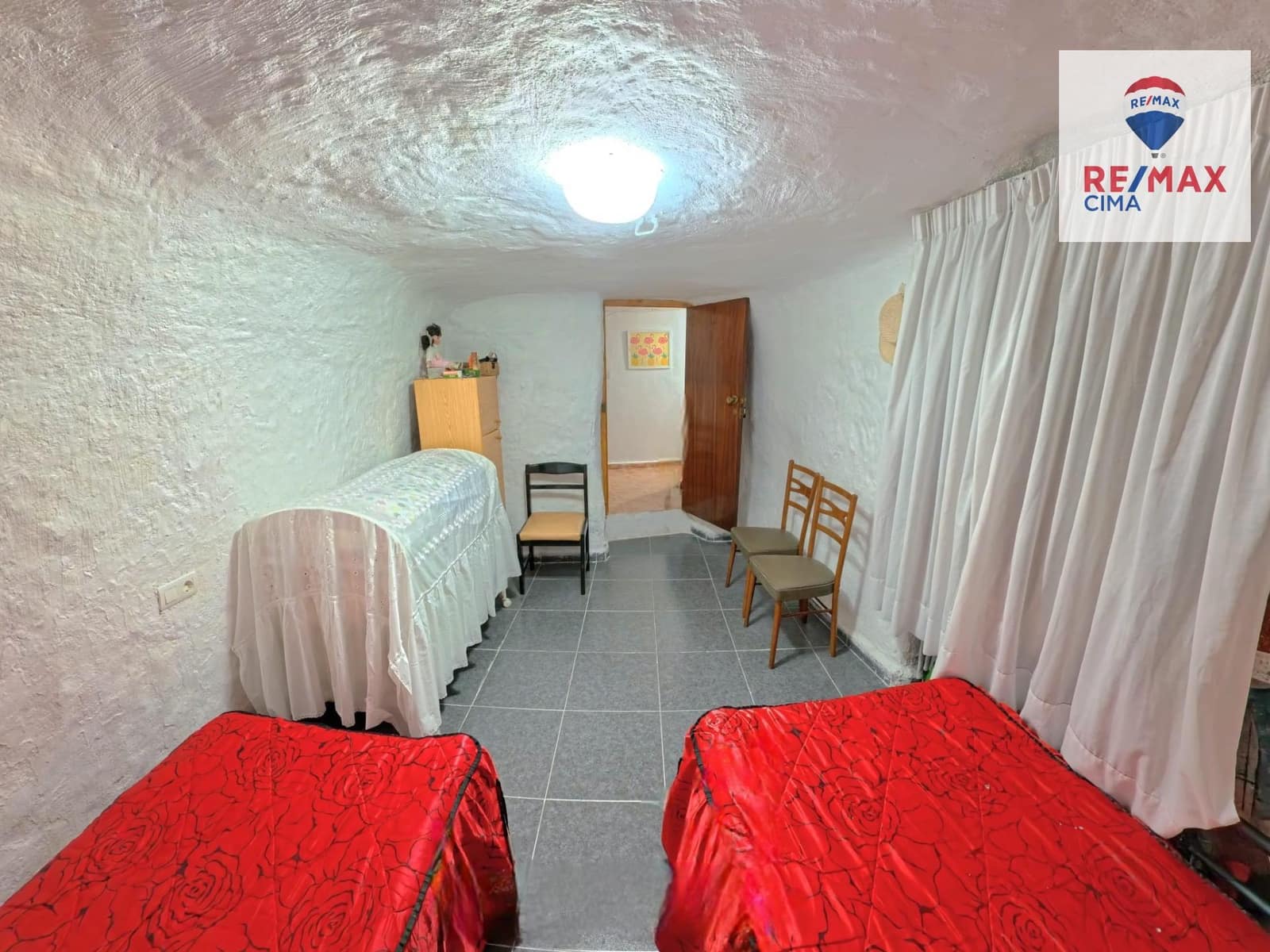 4 Zimmer Haus zu verkaufen in Galera mit Garage - 80.000 € (Ref: 9383105)