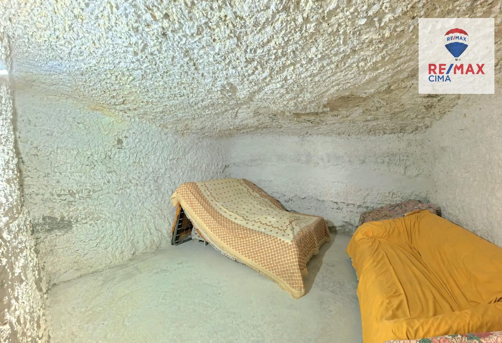 4 Zimmer Haus zu verkaufen in Galera mit Garage - 80.000 € (Ref: 9383105)