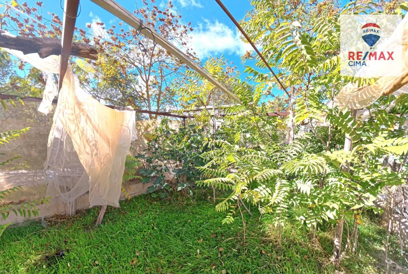 4 Zimmer Haus zu verkaufen in Galera mit Garage - 80.000 € (Ref: 9383105)