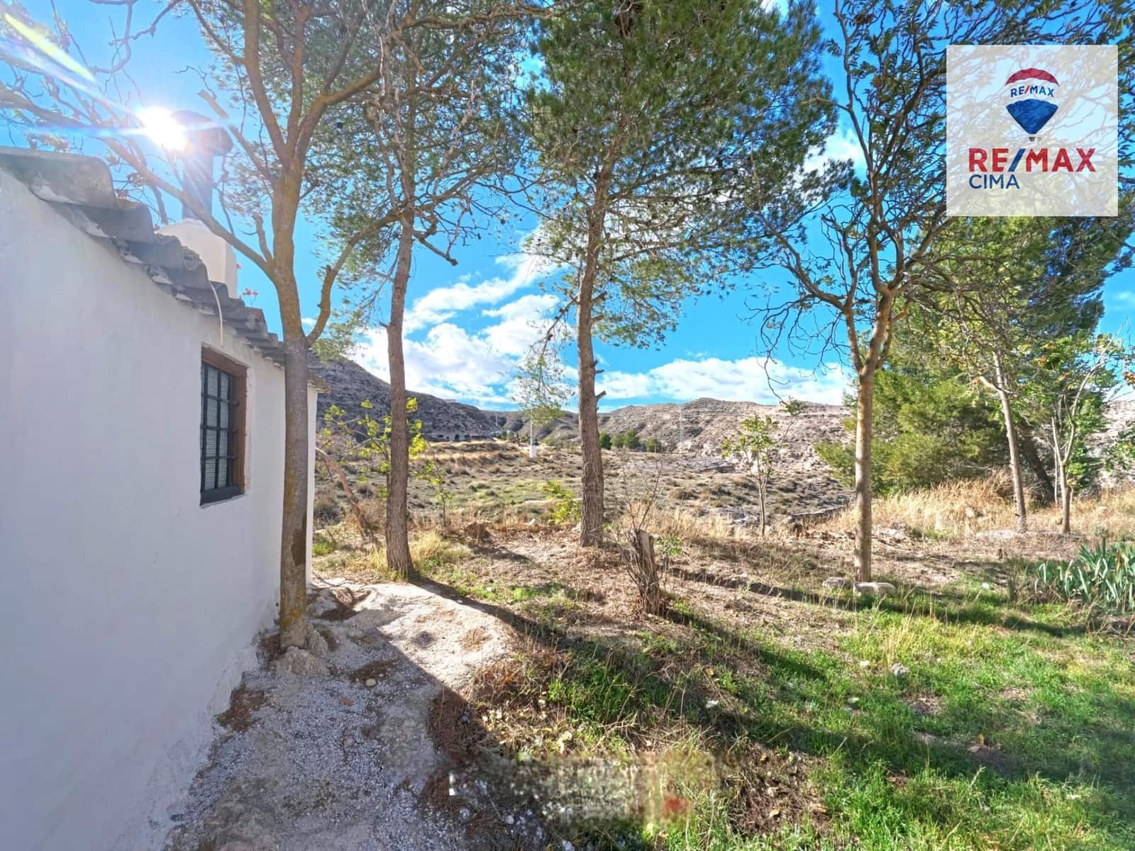 4 Zimmer Haus zu verkaufen in Galera mit Garage - 80.000 € (Ref: 9383105)