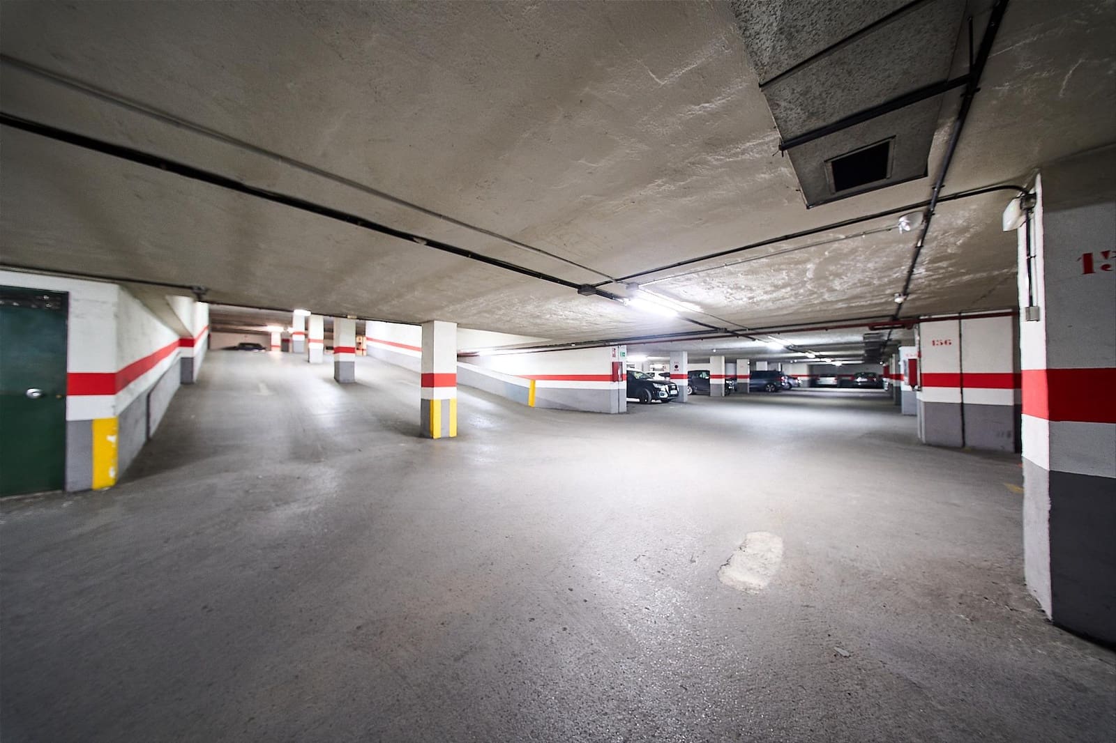 Garage à vendre à Grenade ville - 36 500 € (Ref: 9386179)