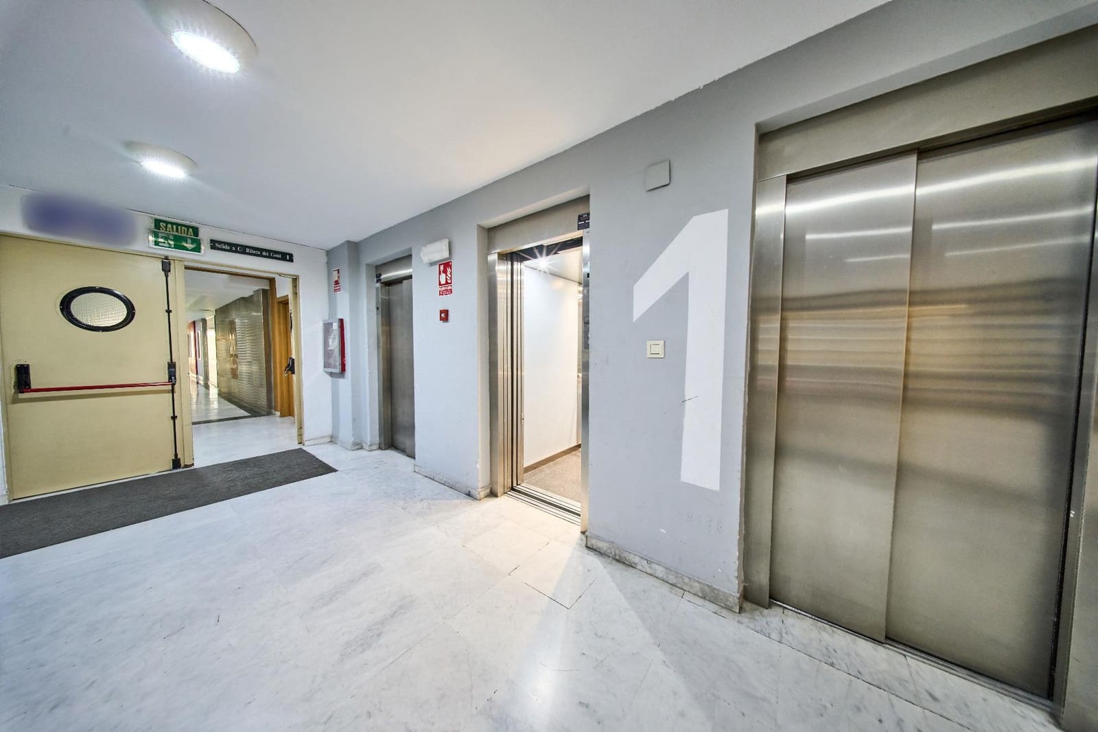 Garage à vendre à Grenade ville - 36 500 € (Ref: 9386179)