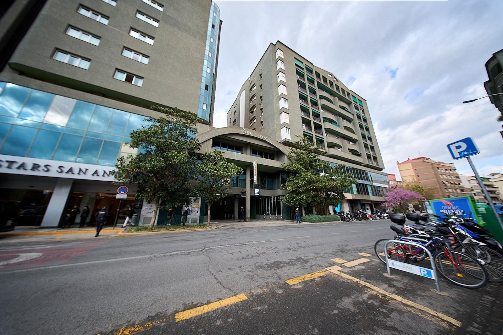 Garage à vendre à Grenade ville - 36 500 € (Ref: 9386179)