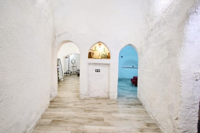 5 sypialnia Dom w skale na sprzedaż w Albaicin, Miasto Grenada - 490 000 € (Ref: 9386181)