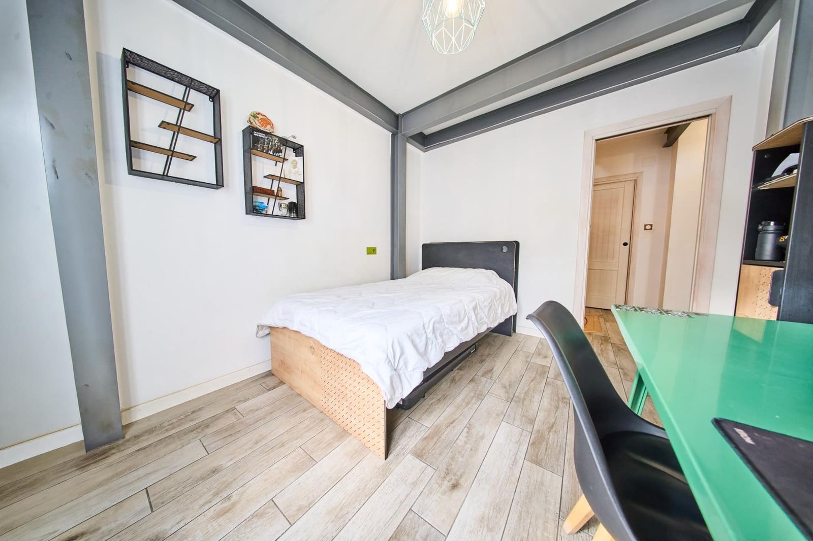 5 bedroom Cave House for sale in Granada city - € 490,000 (Ref: 9386181)