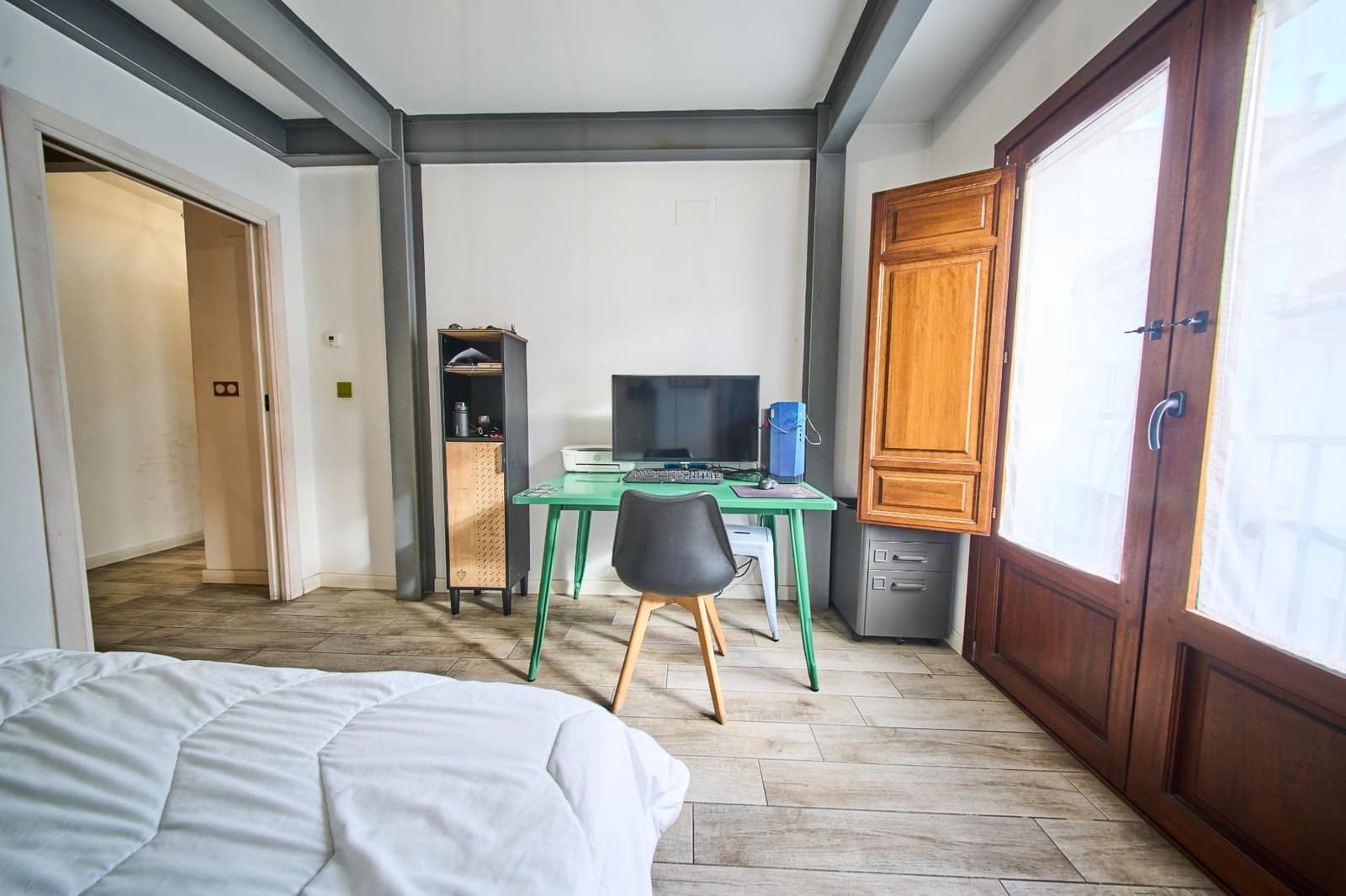 5 bedroom Cave House for sale in Granada city - € 490,000 (Ref: 9386181)