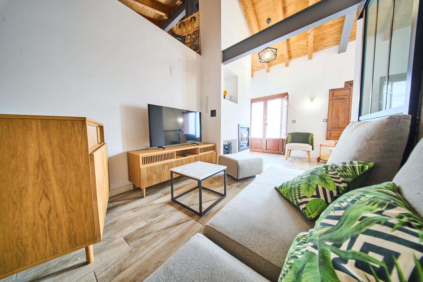 5 bedroom Cave House for sale in Granada city - € 490,000 (Ref: 9386181)