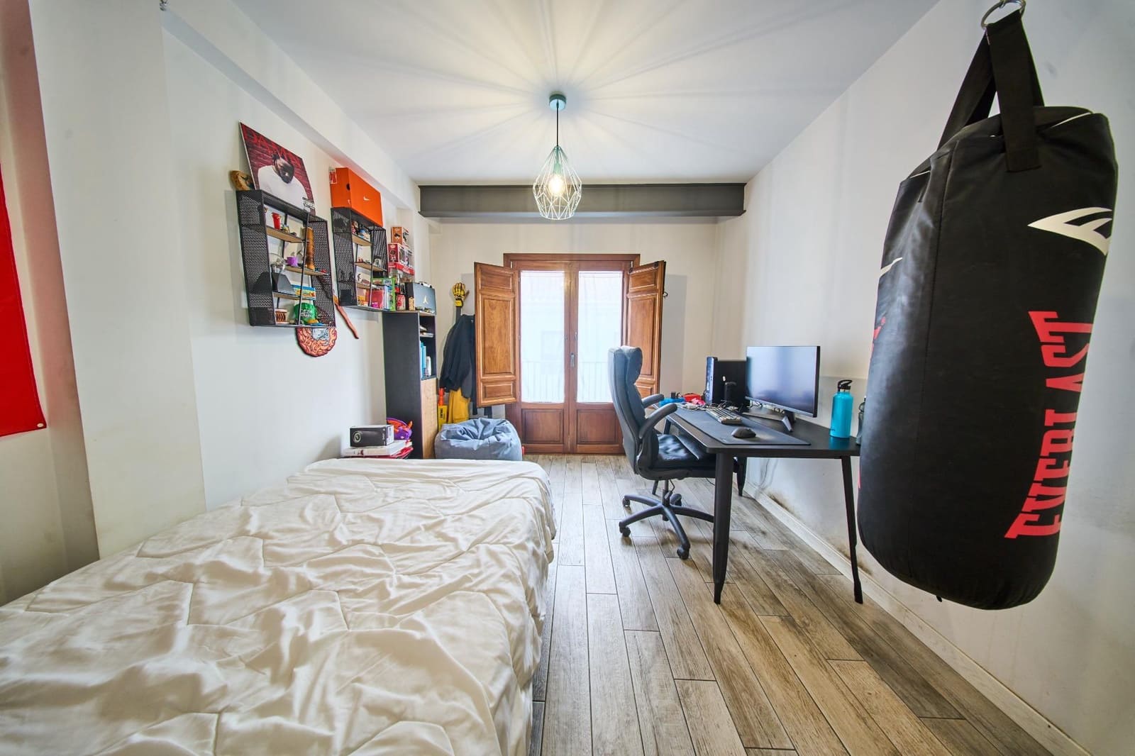 5 bedroom Cave House for sale in Granada city - € 470,000 (Ref: 9386181)